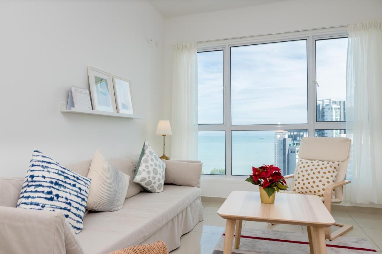 White Lagom Scandinavian House, By Sanguine Apartment Tanjung Tokong Luaran gambar