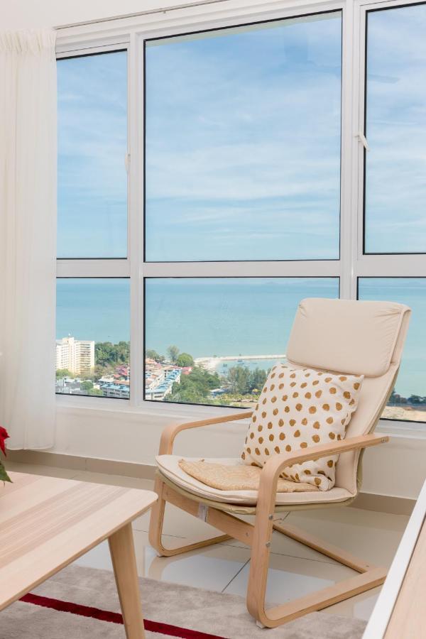 White Lagom Scandinavian House, By Sanguine Apartment Tanjung Tokong Luaran gambar