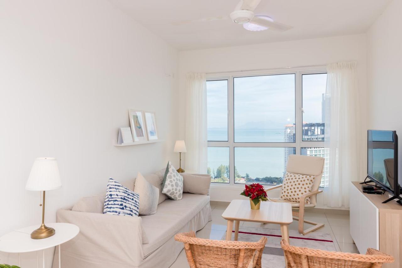 White Lagom Scandinavian House, By Sanguine Apartment Tanjung Tokong Luaran gambar